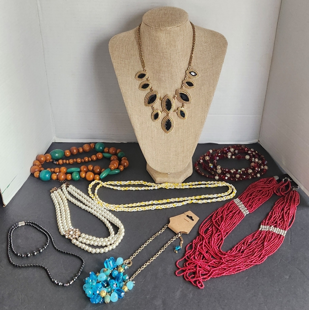 Jewelry Lot Vintage To Now Hematite, Glass, Wood, Seedbead 10 Pcs